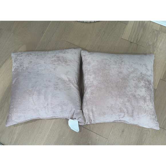 Set of Two Pink Velvet Square Pillows - Picture 2 of 4